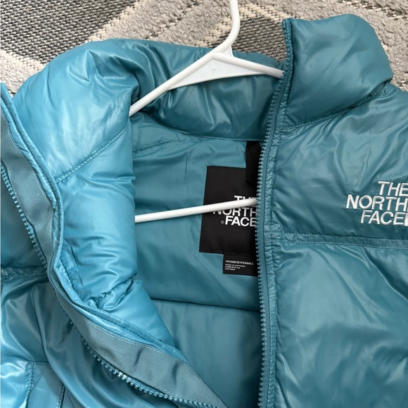 The North Face Blue Puffer Jacket - Picture 3 of 5